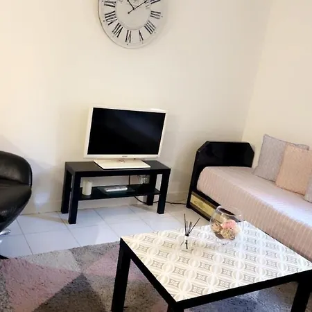 Apartment Joli Au Coeur De La Avignon